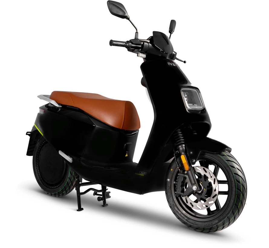  SCOOTERS  - iva-nce-zwart